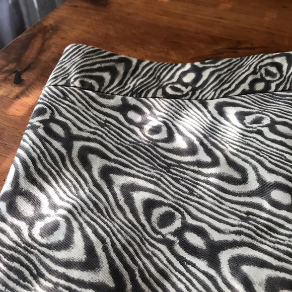 anthropologie wood grain pencil skirt - Picture 5 of 8